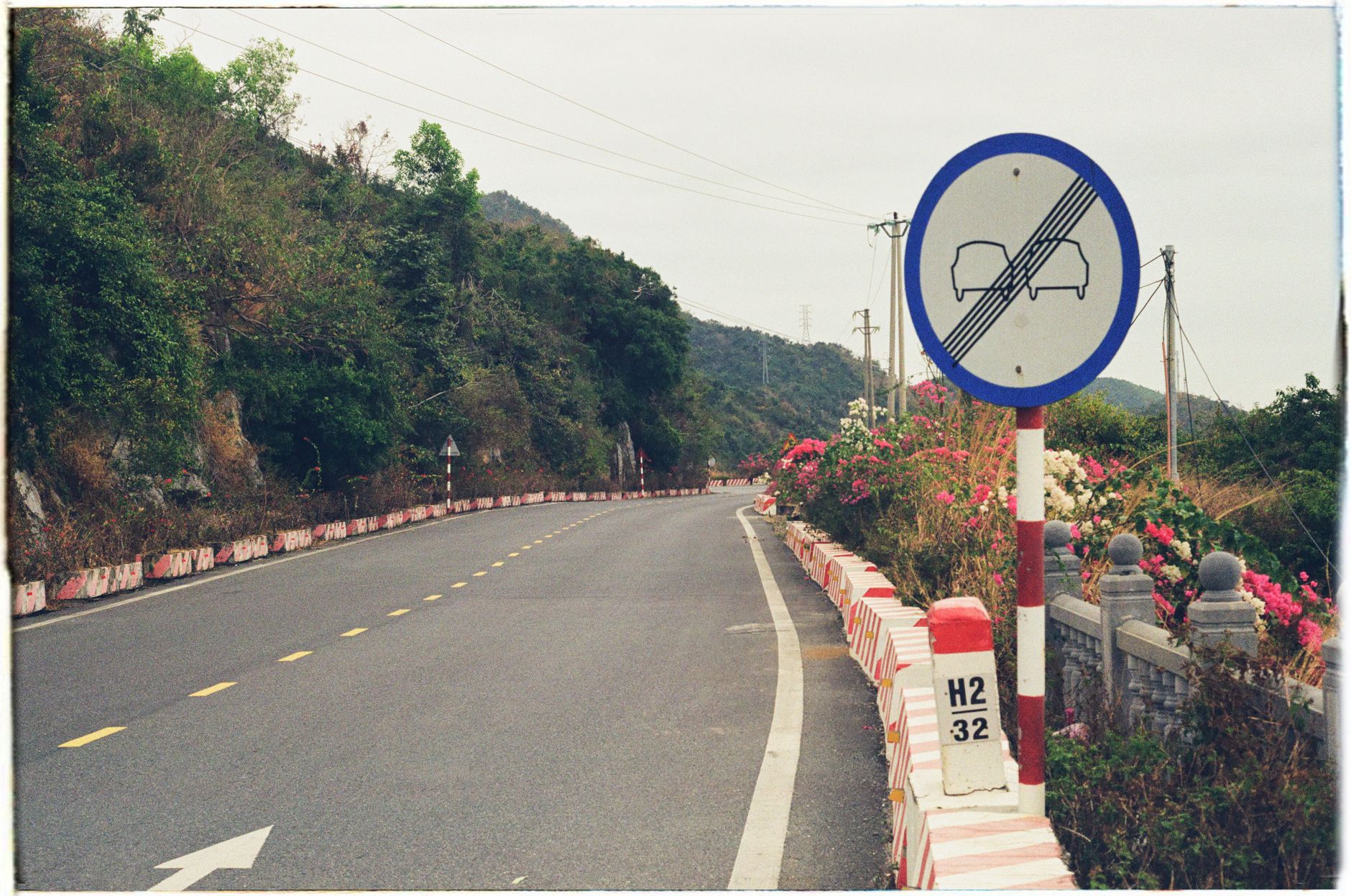 cấm xe tải, xe van có được chạy không - Khu Vực Áp Dụng Quy Định Cấm: Hà Nội, TP.HCM và Các Tỉnh Thành Khác